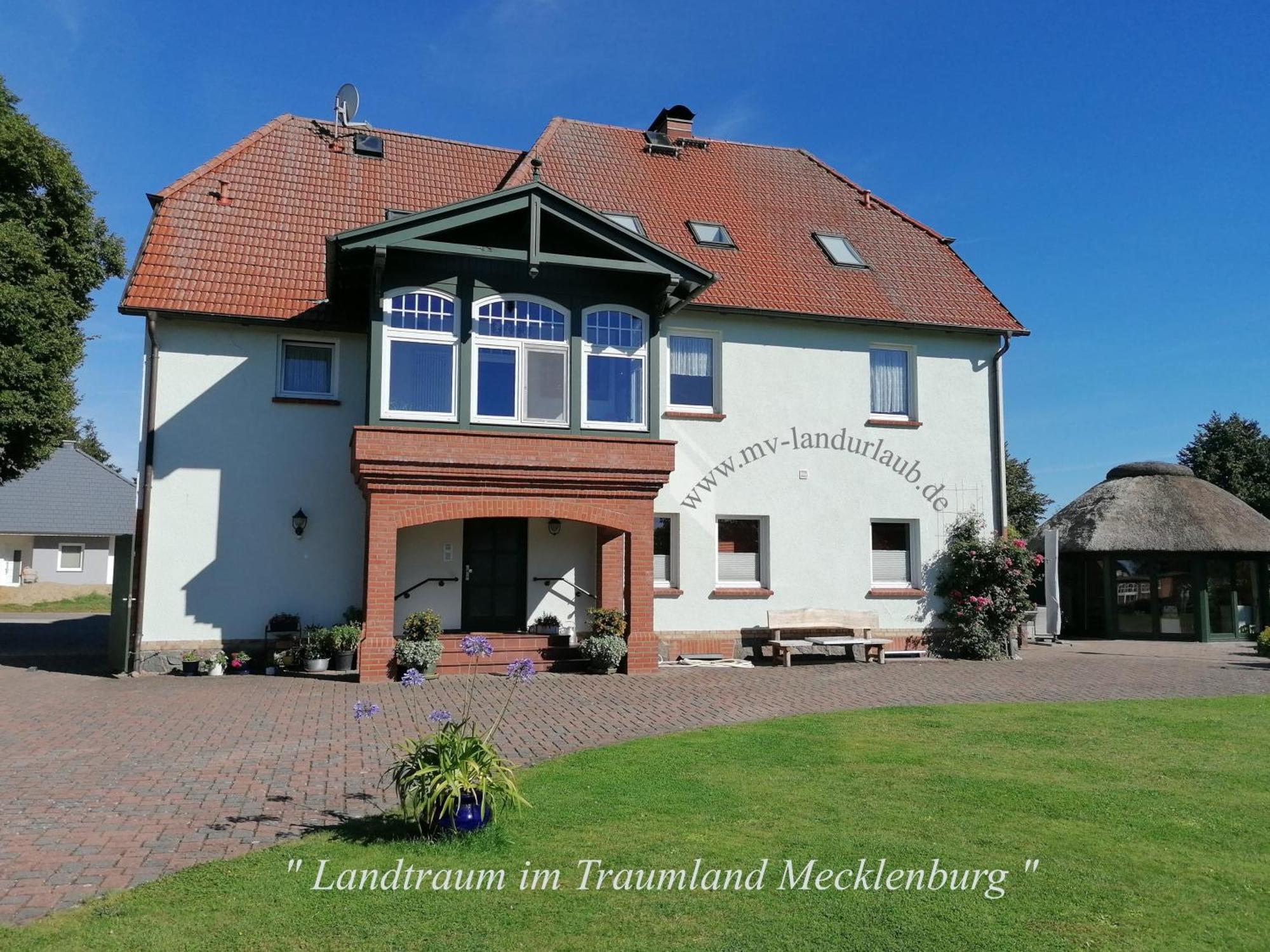 Landtraum Im Traumland Mecklenburg Apartment Warin Ngoại thất bức ảnh